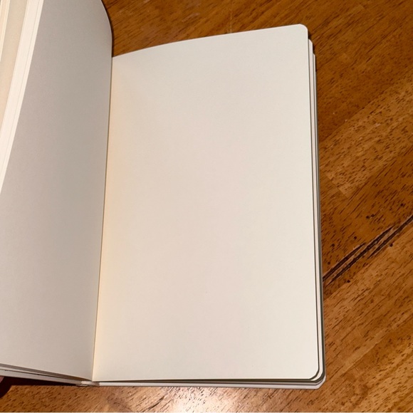 Rae Dunn Flower Design SKETCHBOOK 192 Pages 80 lb Paper Brand New!! - Picture 2 of 2